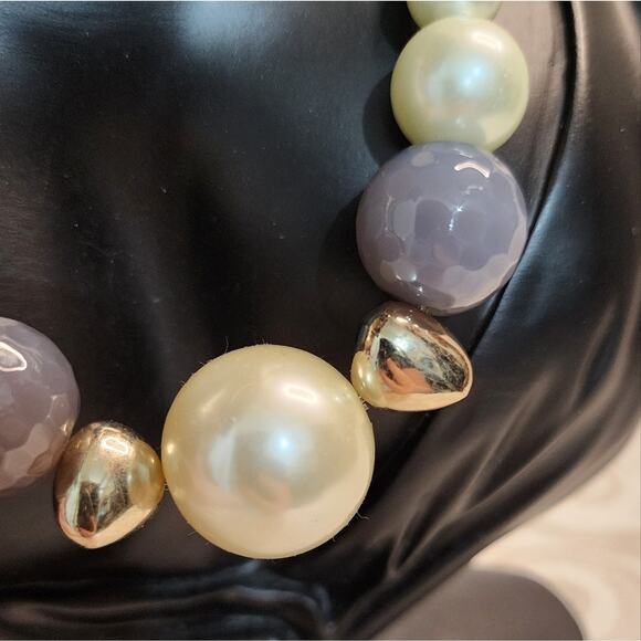 Vintage 70's Massive Glass Pearls Necklace - Picture 11 of 14